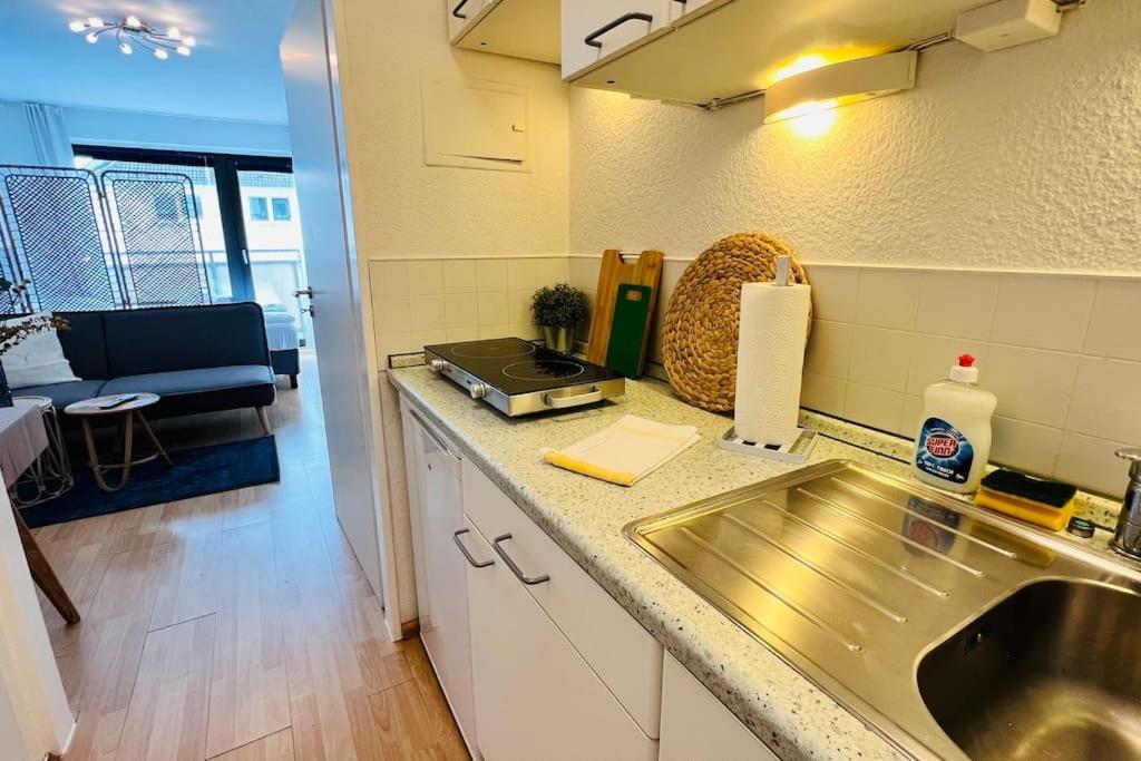 Apartment Bright Studio - Central - Balcony - Trade Fair Düsseldorf