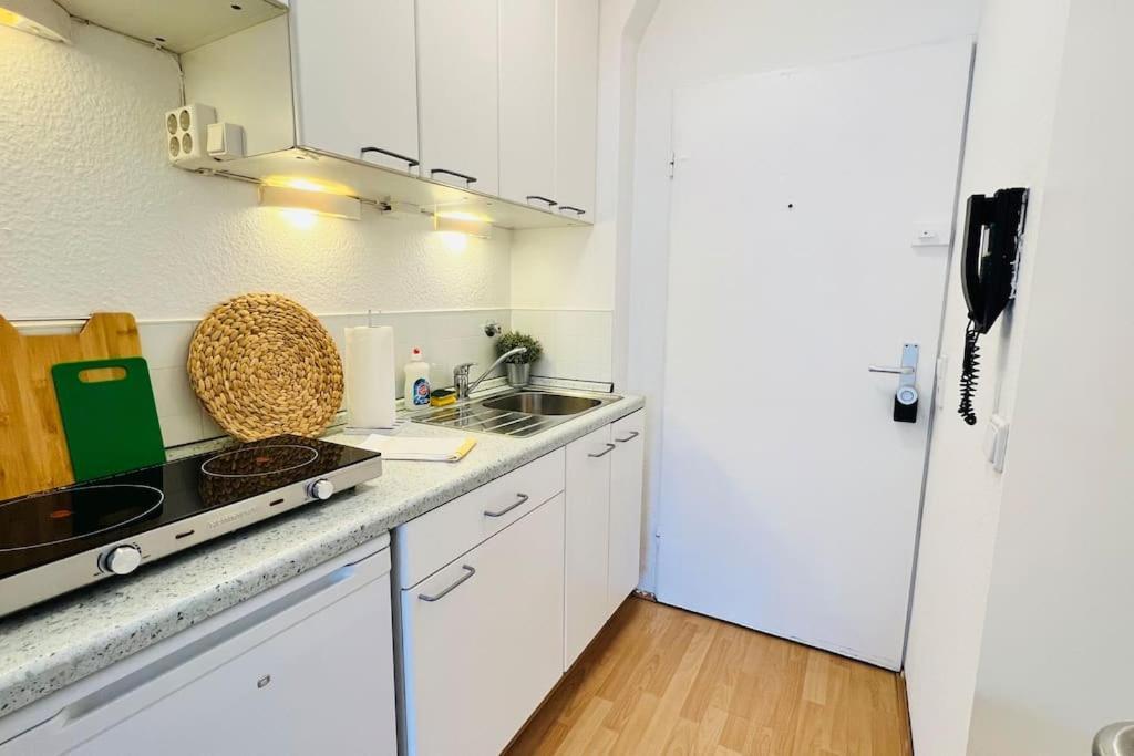 Bright Studio - Central - Balcony - Trade Fair Apartment Düsseldorf